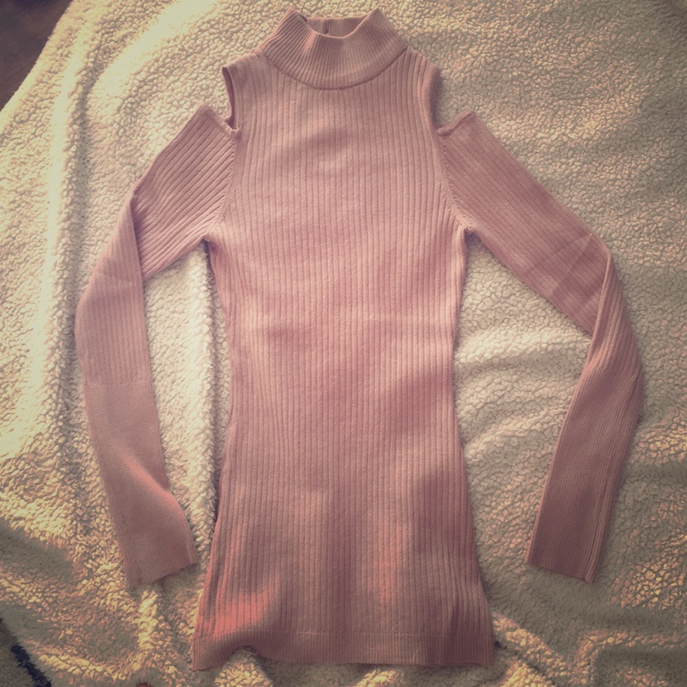 Light pink turtle neck cold shoulder sweater
